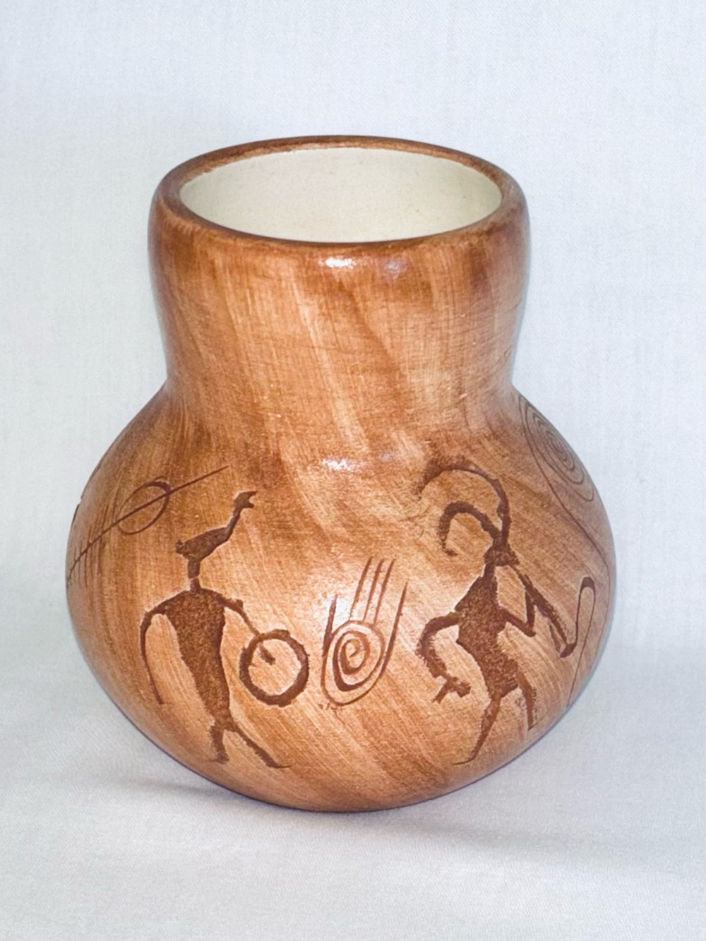 Vintage Navajo Binishtaa Pottery Vase Southwest Etched Petroglyphs Design